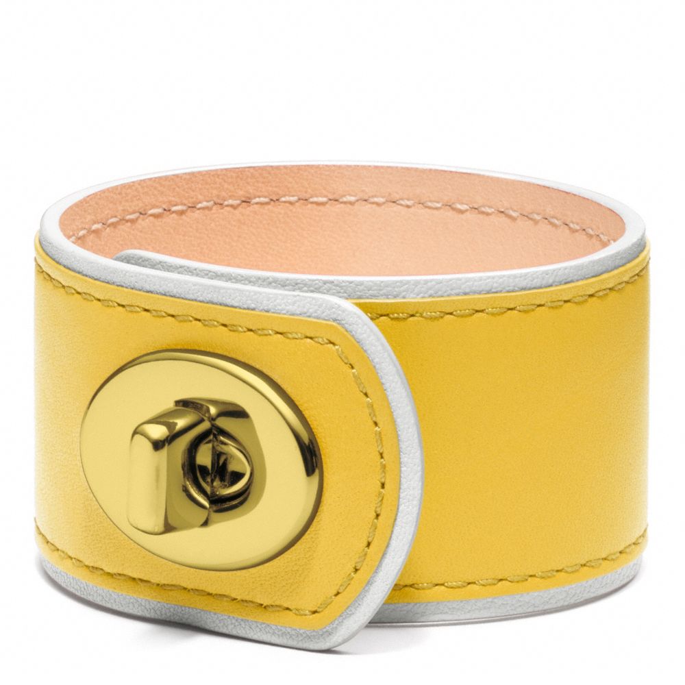 MEDIUM LEATHER TURNLOCK CUFF - f96319 - BRASS/YELLOW