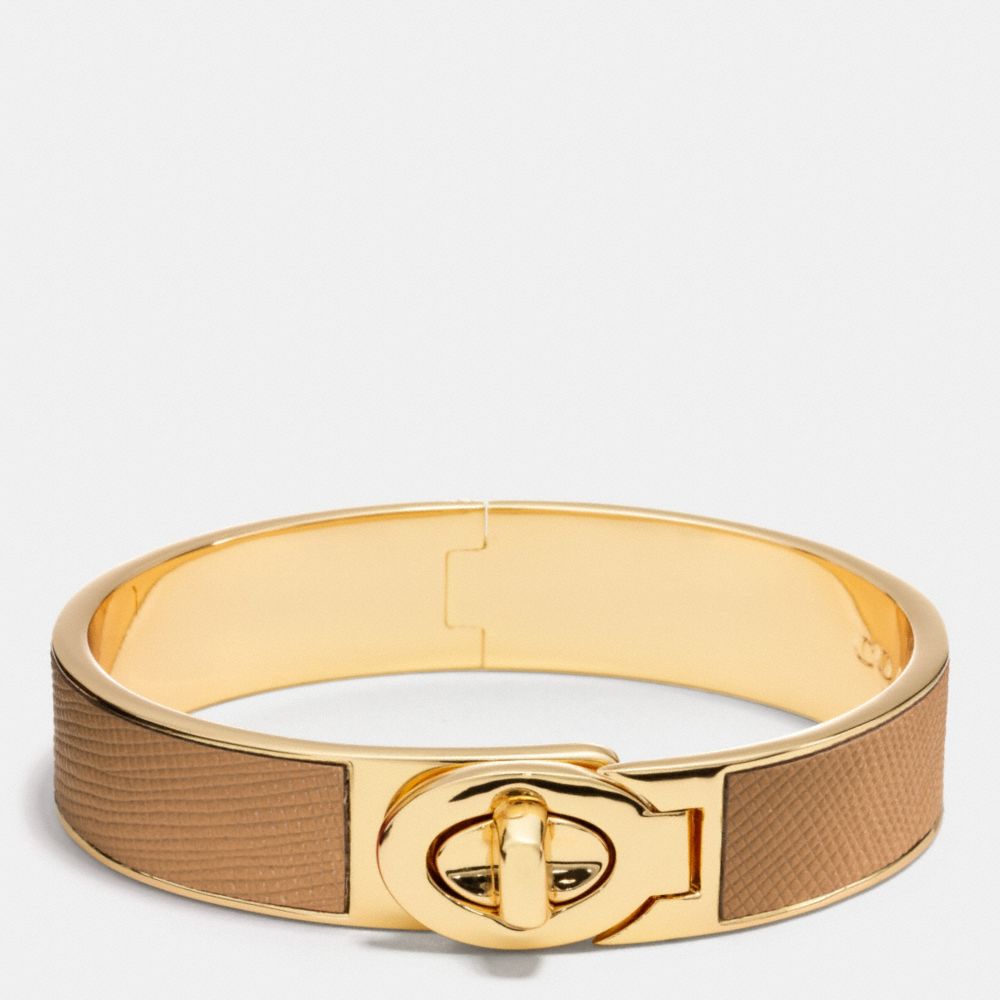 HALF INCH HINGED SAFFIANO LEATHER TURNLOCK BANGLE - f99864 - D0E