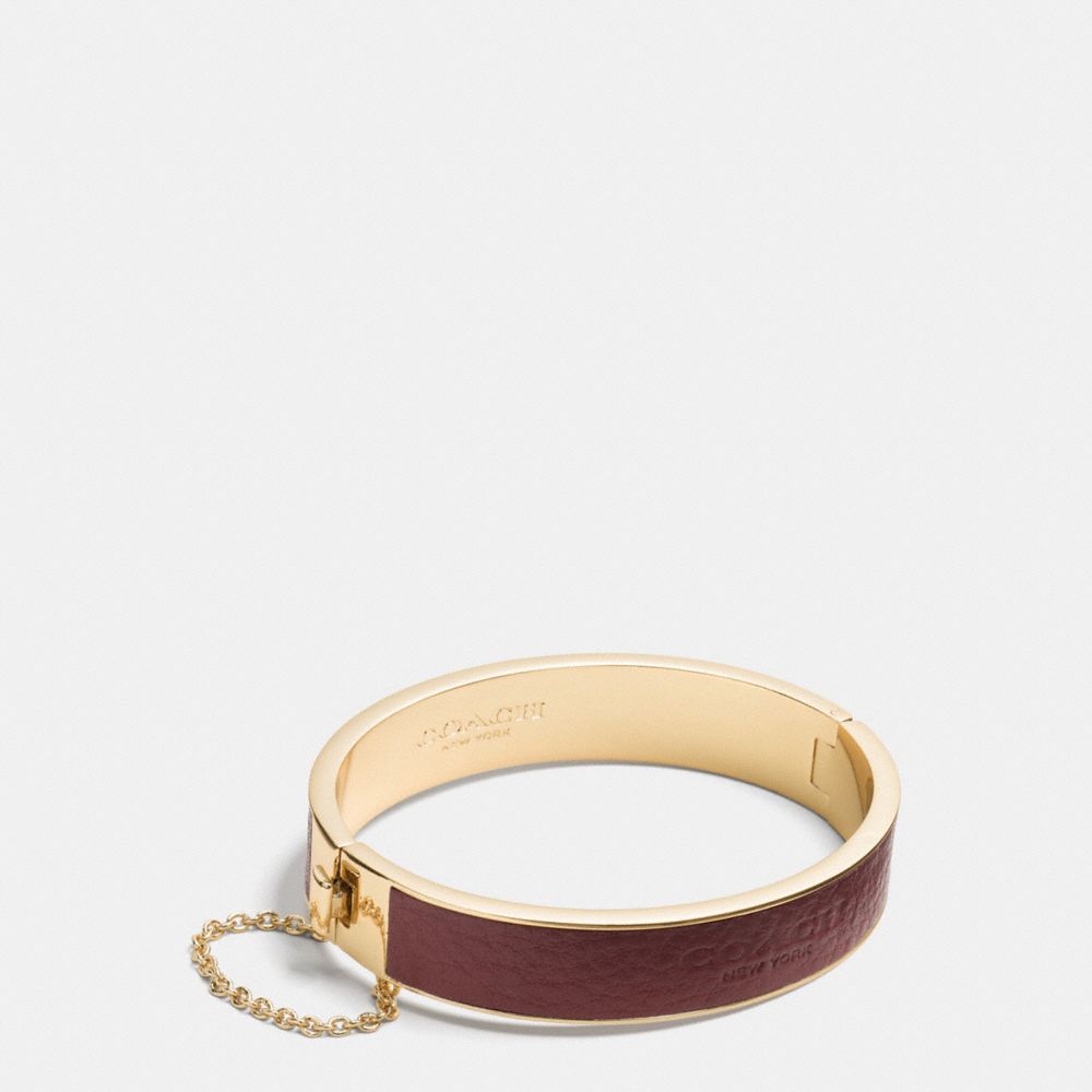 COACH LEATHER INLAY LOGO CHAIN HINGED BANGLE - BRASS/BRICK - f99990