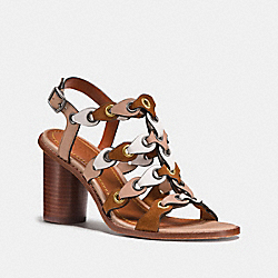 COACH FG2075 - MID HEEL SANDAL WITH COACH LINK SADDLE/CHALK/BEECHWOOD