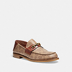 COACH FG2425 Putnam Loafer In Signature Canvas TAN/RUST