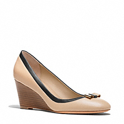 COACH HILLAREE WEDGE - ONE COLOR - Q1949
