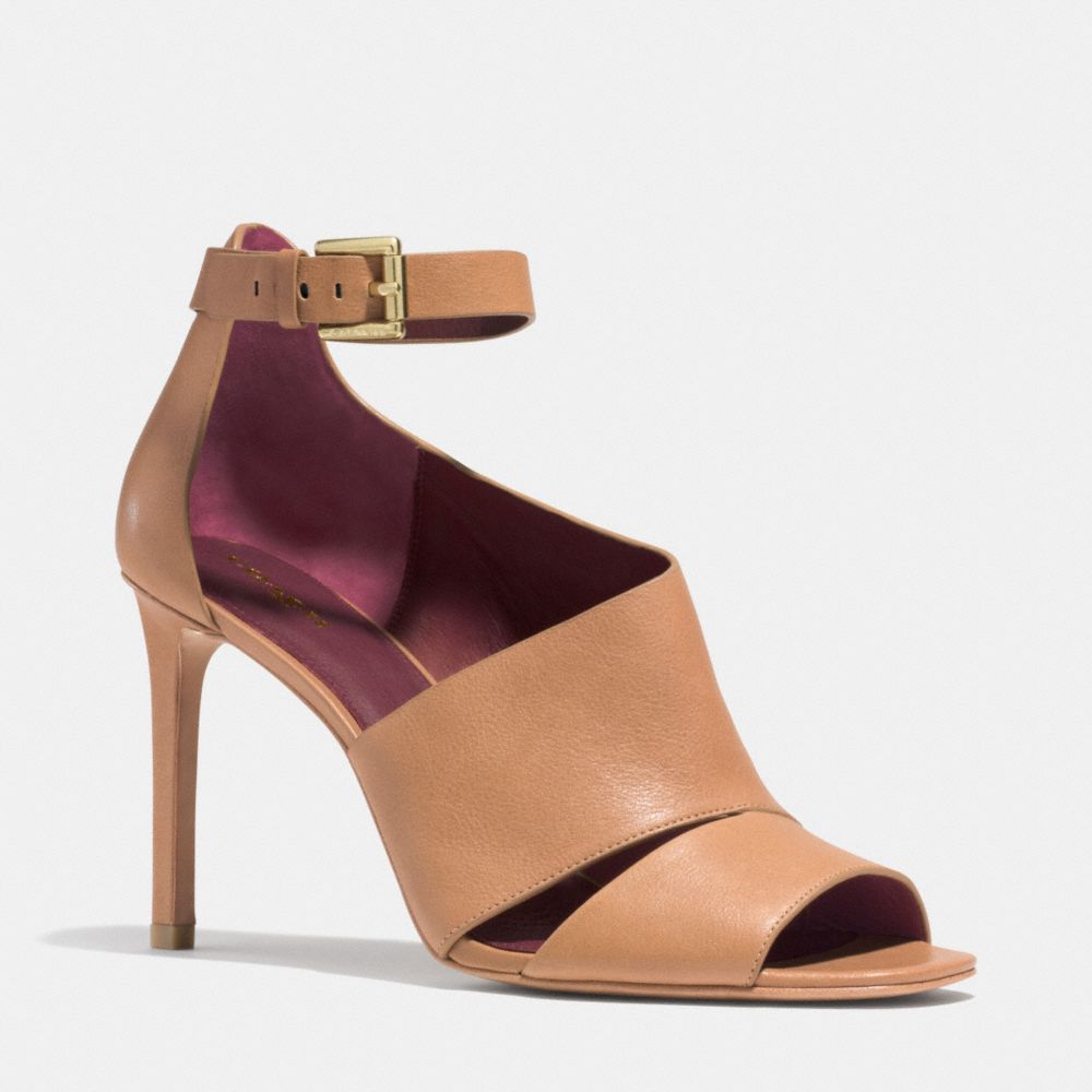 COACH q4657 MANHATTAN HEEL  GINGER