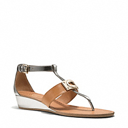 COACH Q5049 - INES SANDAL SILVER/GINGER