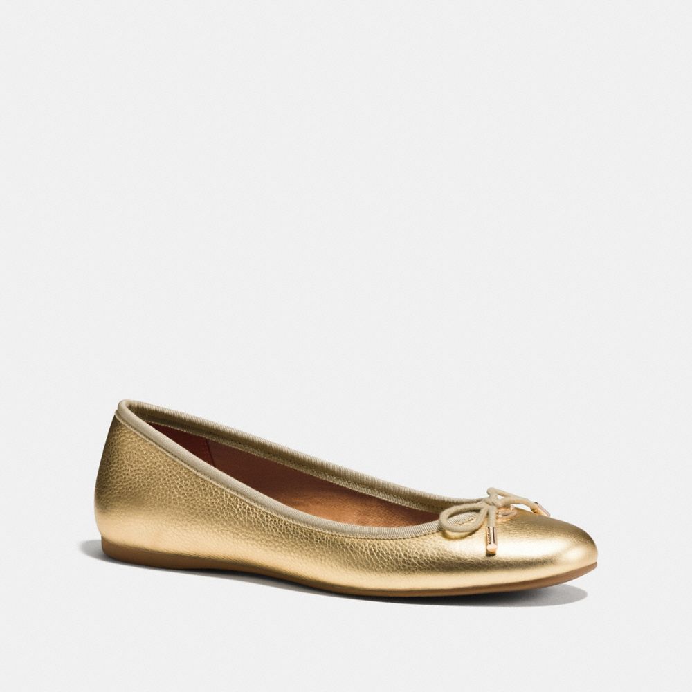 Coach lara sale flat