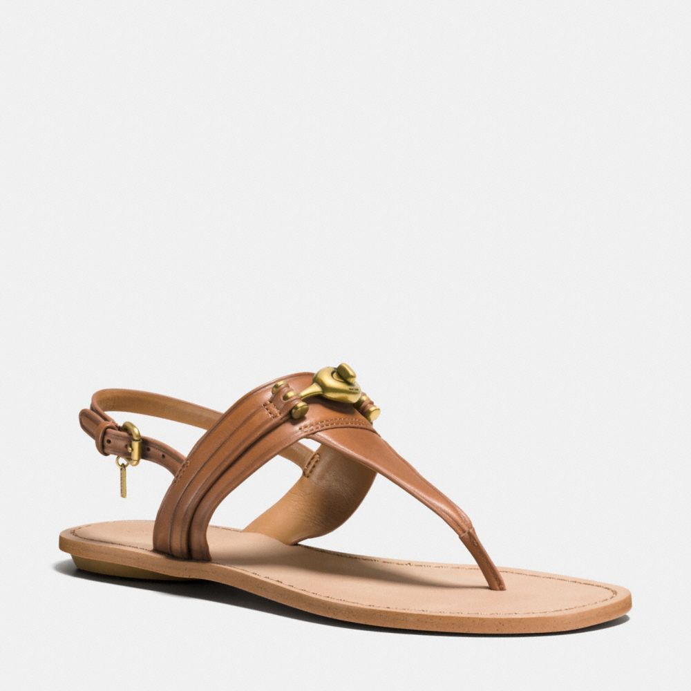 COACH Q9081 Candace Sandal SADDLE