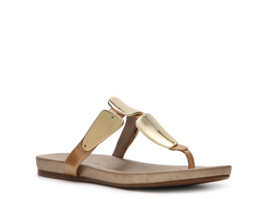 Shop Womens Shoes Flat Sandals Sandal Shop – DSW