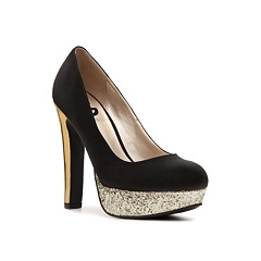 G by GUESS Verna Suede Pump | DSW