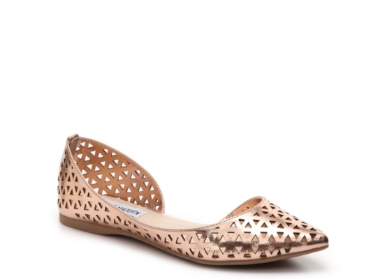 Evelyne Flat