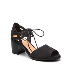 Mia Luella Sandal | DSW