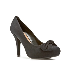 G by GUESS Jasleen Pump | DSW