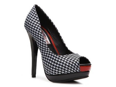 Two Lips Luisa Houndstooth Pump | DSW