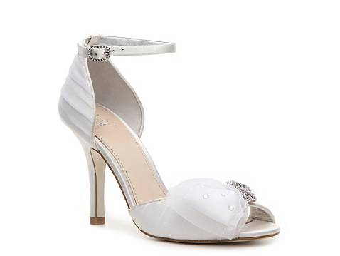 The Glass Slipper Collection Charming Sandal | DSW