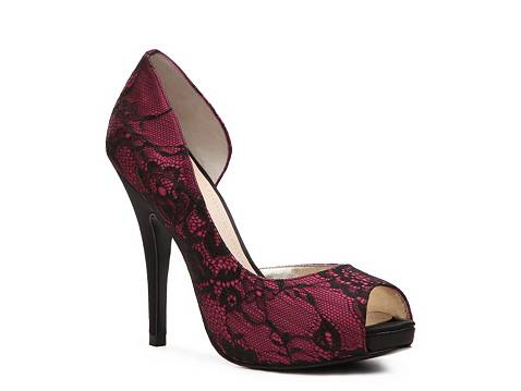 The Glass Slipper Collection Royal Pump | DSW