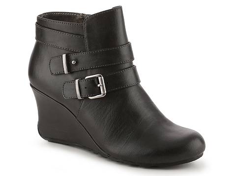 Kenneth Cole Reaction House Jump Wedge Bootie | DSW