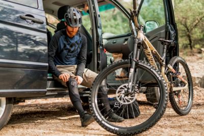 ENDURO PRO KNEE GUARD [BLK] M | Fox Racing - VK