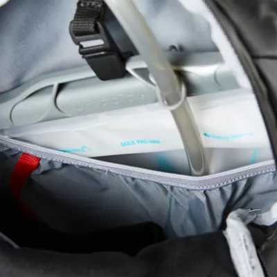 Utility 7.5 Liter Hydration Pack | Fox Racing® Canada