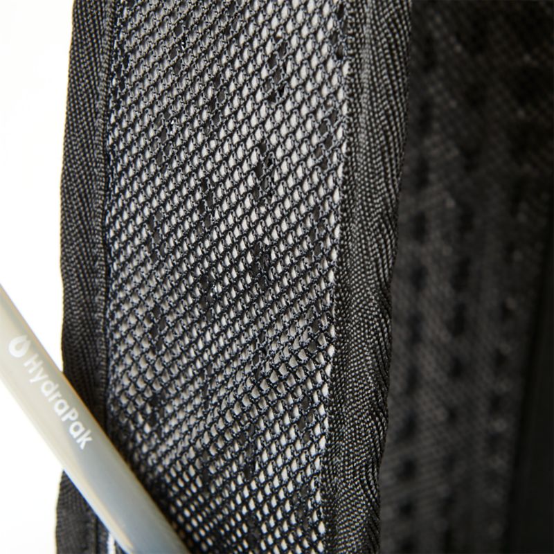UTILITY HYDRATION PACK- SMALL [BLK] OS
