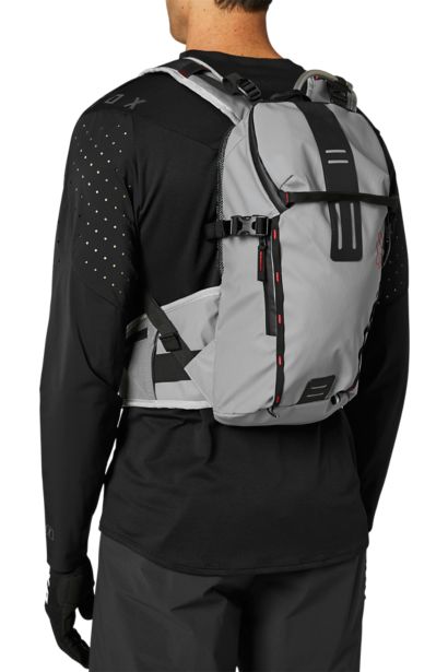 UTILITY HYDRATION PACK- MEDIUM [STL GRY] OS