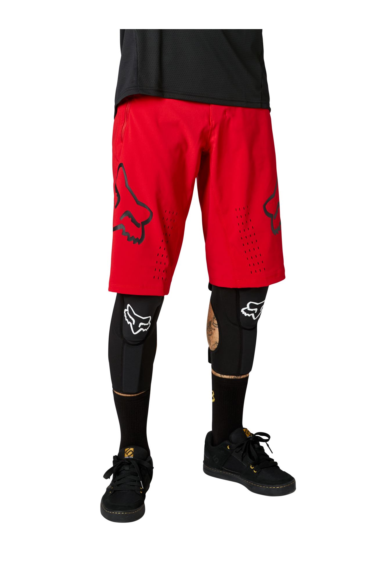 DEFEND SHORT [CHILI] 28