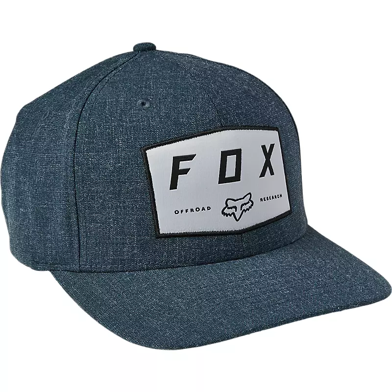 BADGE FLEXFIT HAT /M