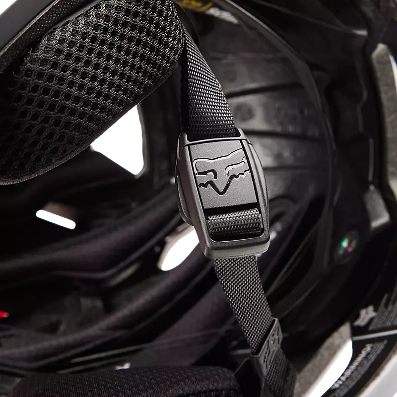 Proframe RS Clyzo Helmet Proframe RS Clyzo Helmet