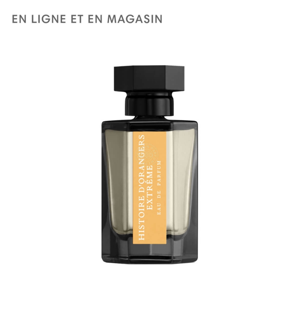 Une boîte noire et une bougie à côté d'un paquet de briquet vert citron