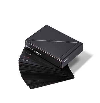 Holt Renfrew image de AREAWARE Minim Playing Cards. 15$.