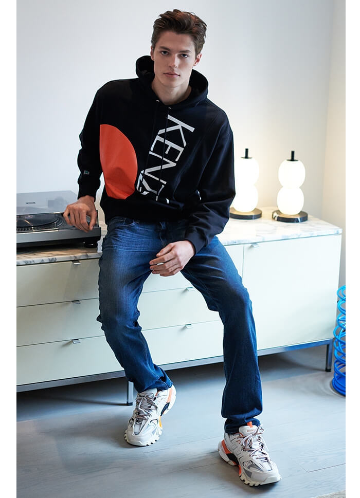 Holt Renfrew image of