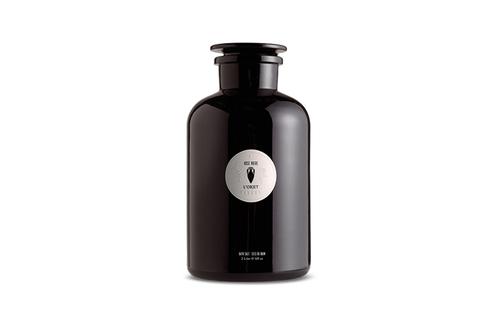 Holt Renfrew image de L’OBJET Bath salt. 2 L. $215. 500 ml. $85.
