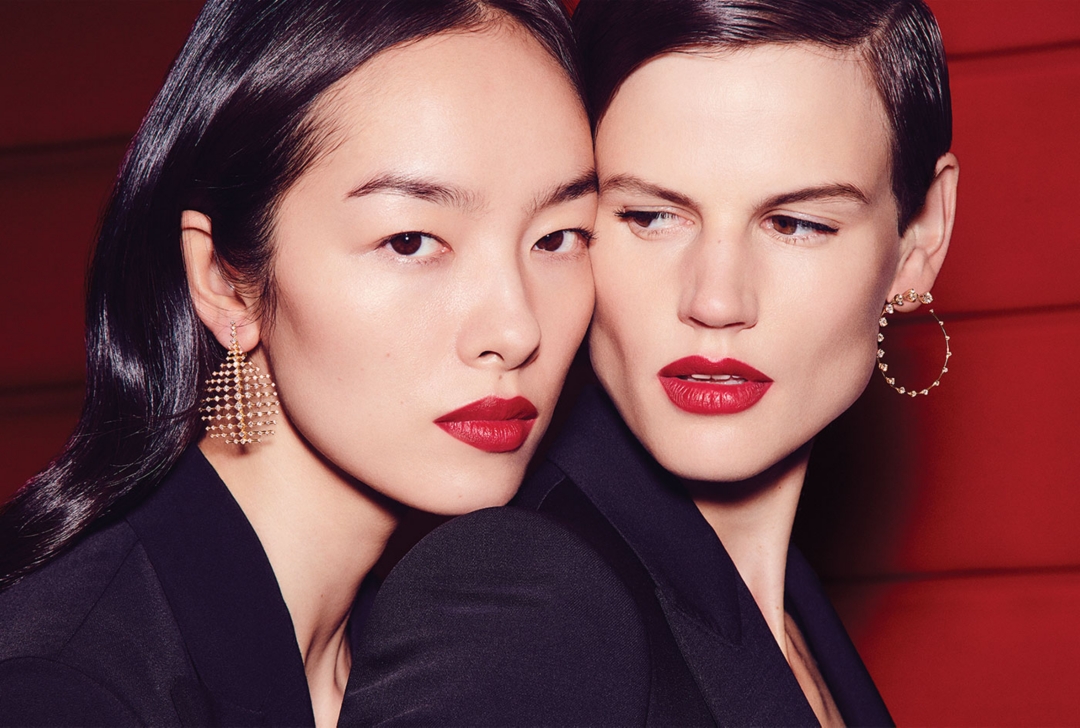 Fei Fei & Saskia | Holt Renfrew