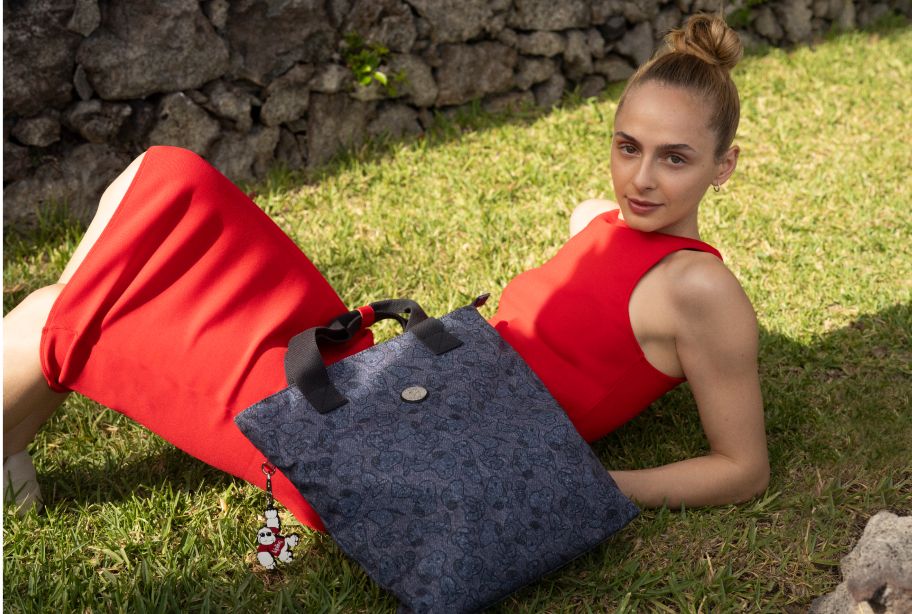 Kipling x Peanuts