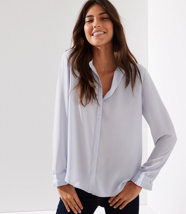 Fall in Love with these 9 Breastfeeding Friendly Tops | Aberle Design Co.
