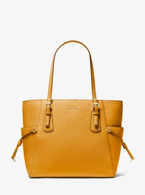 30H1GV6T2T - Voyager Small Pebbled Leather Tote Bag MARIGOLD