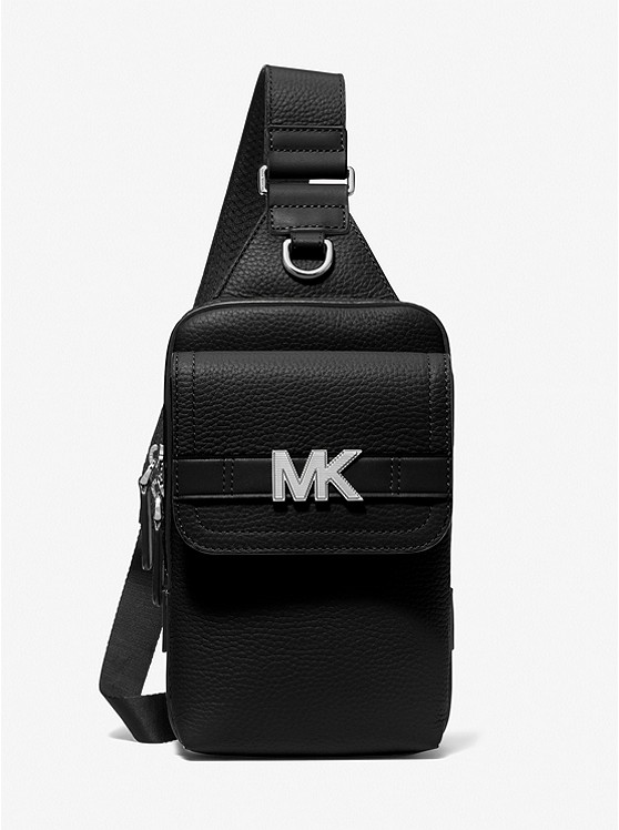 MK 33S3LYTY1L Hudson Pebbled Leather Sling Pack BLACK