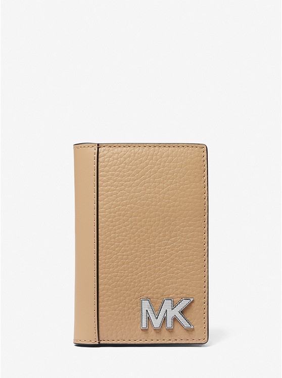 MK 39S3LYTD1L Hudson Pebbled Leather Card Case CAMEL