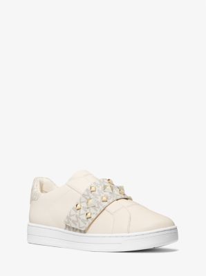 43T1KNFS9L - Kenna Leather and Studded Logo Sneaker VANILLA