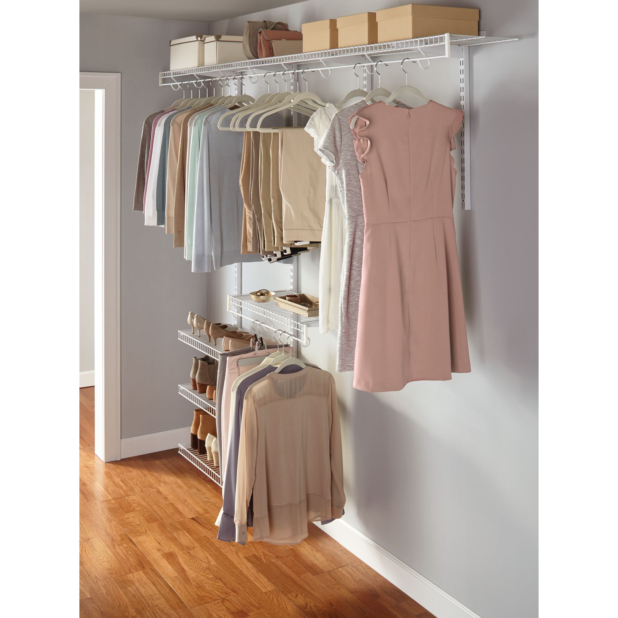 Rubbermaid FastTrack 5 Ft. to 7 Ft. Closet Organization Kit