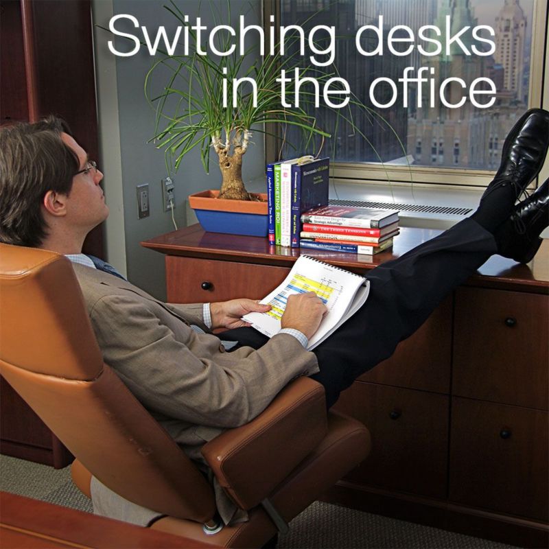 How to Move to a New Desk Painlessly | Officefurniture.com Blog