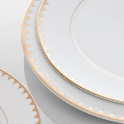Detail image of Scallop Rim Gold Collection
