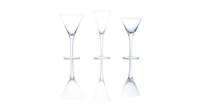 Martini Glass Rentals – Small 6 oz – Large 10 oz - Atlas Party Rentals