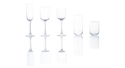 Glassware : CRYSTAL GLASSWARE  Après Event Décor and Tent Rental