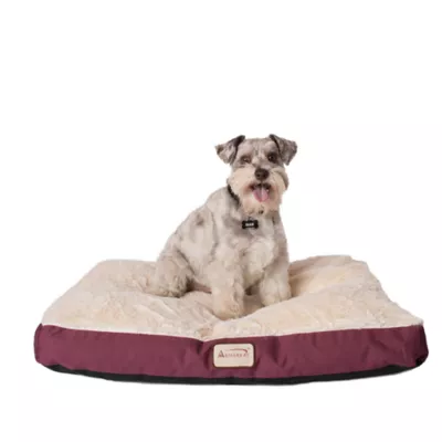 Product Armarkat Burgundy & Ivory Mat Dog Bed