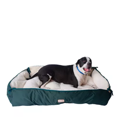 Product Armarkat Laural Green & Ivory Cuddler Dog Bed