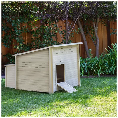 Product New Age Pet Jumbo Fontana Chicken Barn