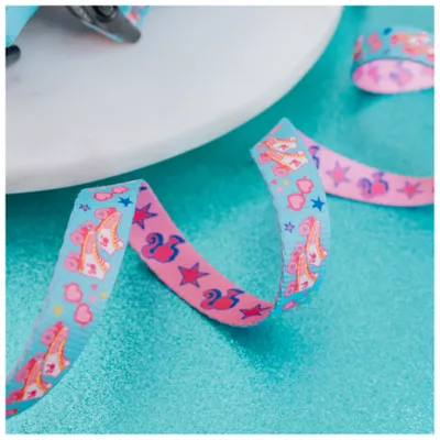 Product Sassy Woof Barbie On a Roll Dog Leash: 5-ft long