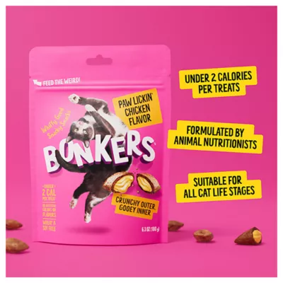 Product Bonkers Crunchy Cat Treats - Paw Lickin' Chicken