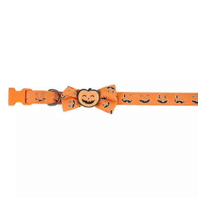 Product Thrills & Chills® Pumpkin Collar
