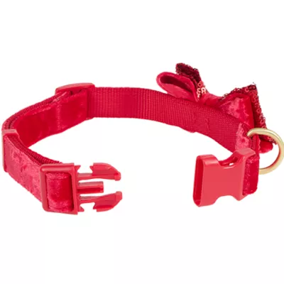 Product Merry & Bright® Velvet Collar