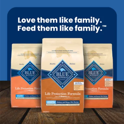 Blue Buffalo Life Protection Formula Large Breed Chicken & Brown Rice Senior Dry Dog Food - Image 10